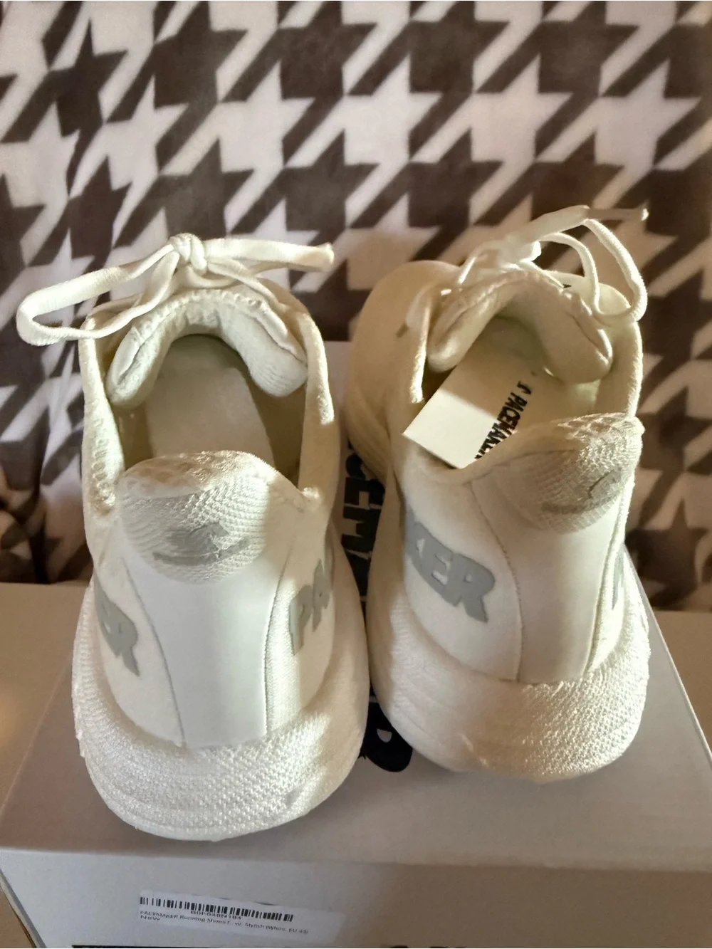 Pacemaker Men’s Low Top Lace-Up Athletic Sneaker White Solid